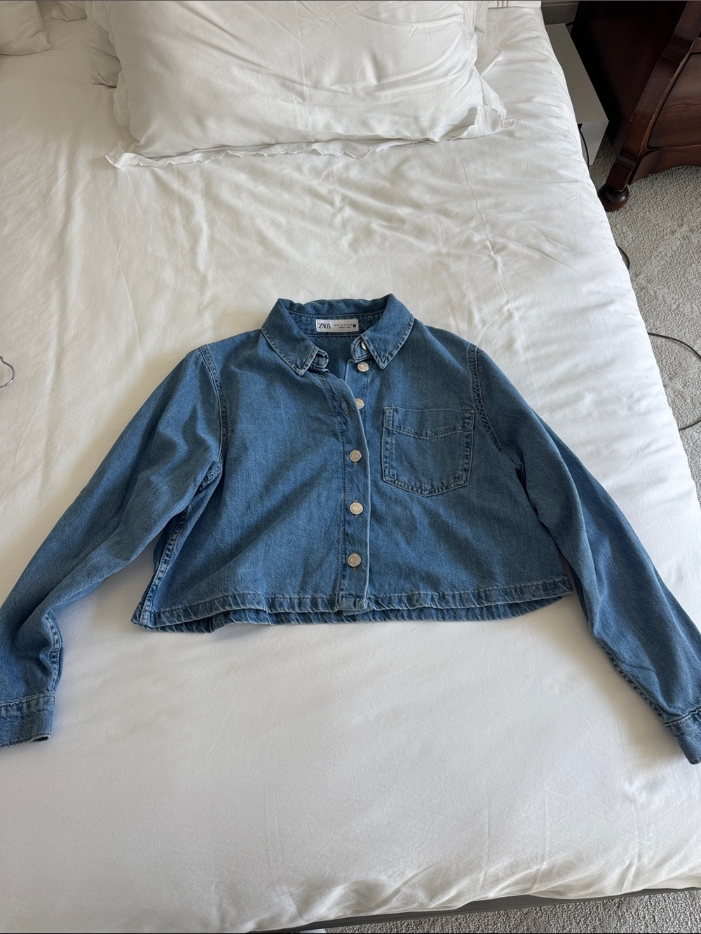 Cropped Denim Button-Up shirt  - Light Blue